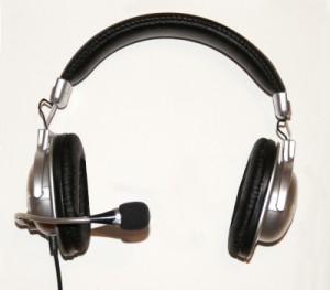Gaming Headset bestehend aus Kopfhörer und Mikrophon
